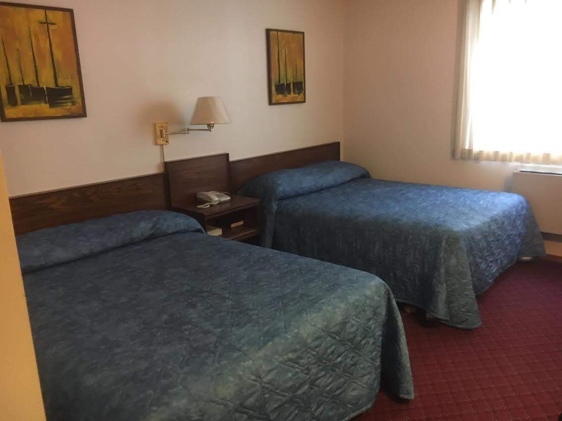 Royal Hotel فلين فلون المظهر الخارجي الصورة